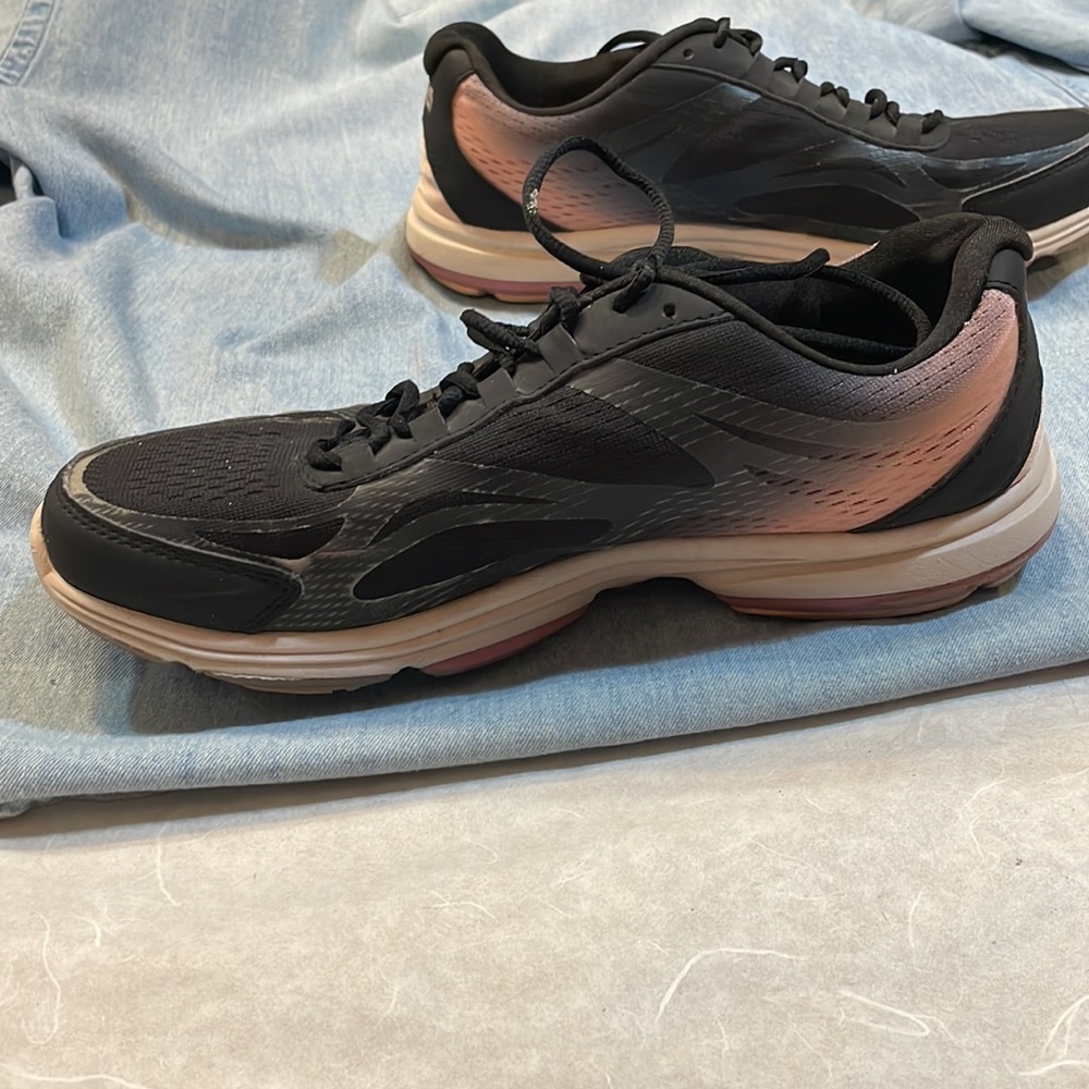 Ryka Pink Fade/Black Running Shoes